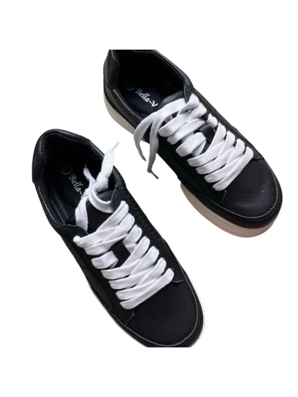Bella Vita Novia Women's Black Leather Sneakers Size 5.5